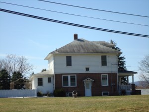 House Besse and Curt lived in. (I'm not sure whether they lived there as early as 1913). 